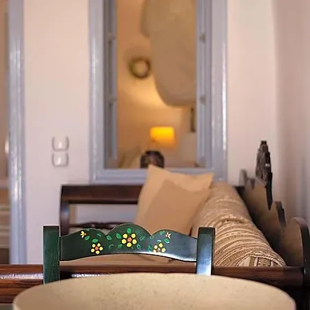 Hotel Lithies Traditional Homes Firá