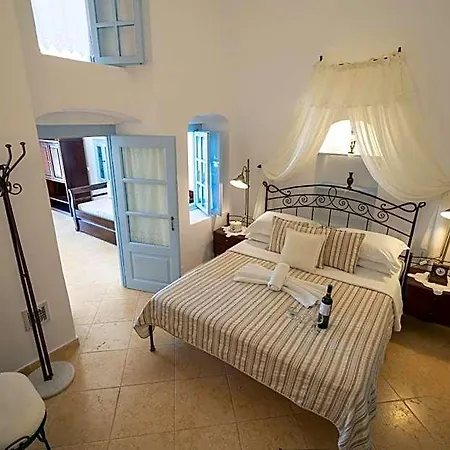 Lithies Traditional Homes Hotel