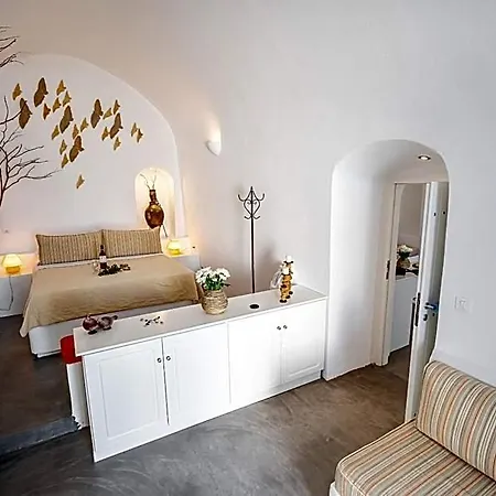 Lithies Traditional Homes Firá